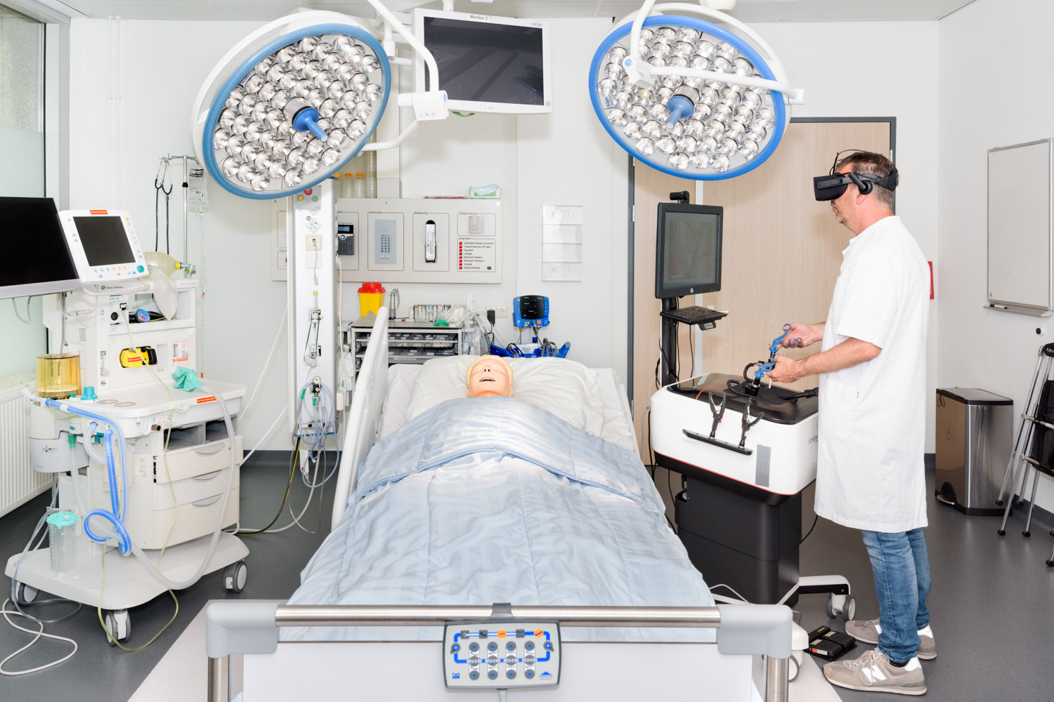 Virtual Reality bij training in het SKILLSLAB van het Catharinaziekenhuis EHV | Sas Schilten