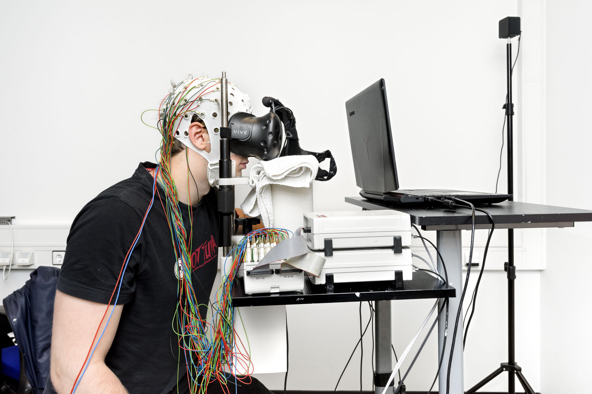 Face Reality - Virtual Reality bij onderzoek naar angst in het Universitair Medisch Centrum Maastricht | Sas Schilten Fotografie